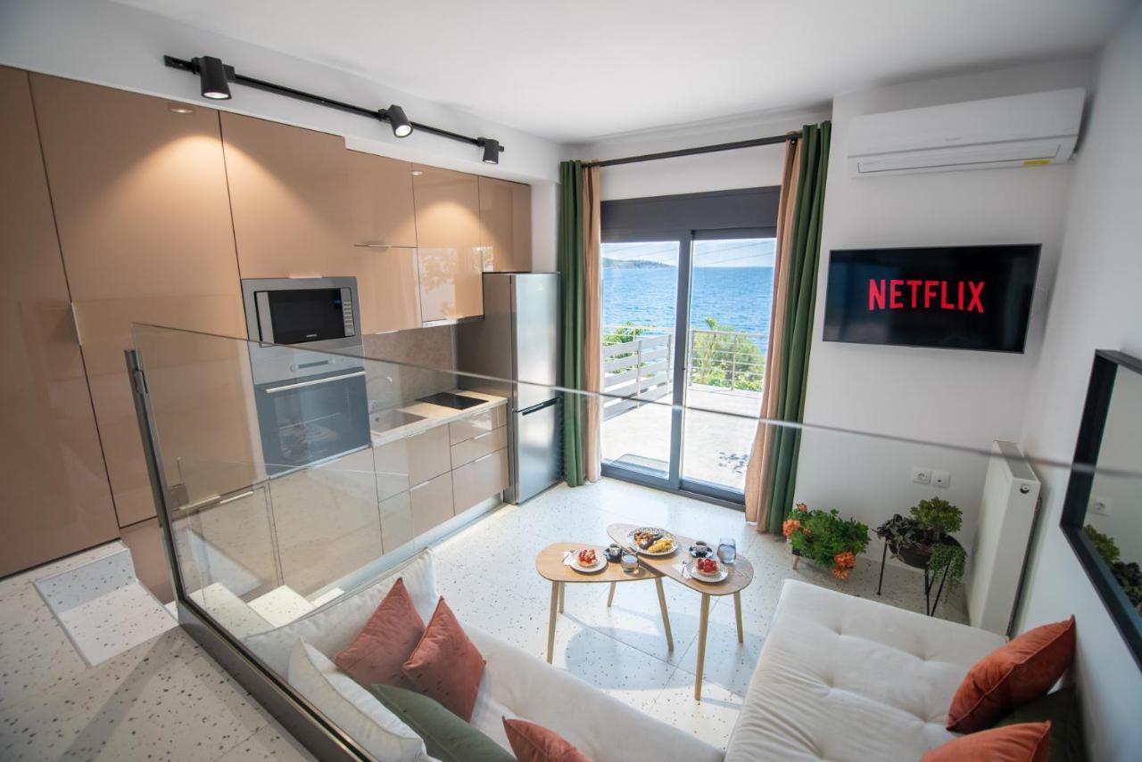 Anemos Seaside Apartment Neos Marmaras Bagian luar foto